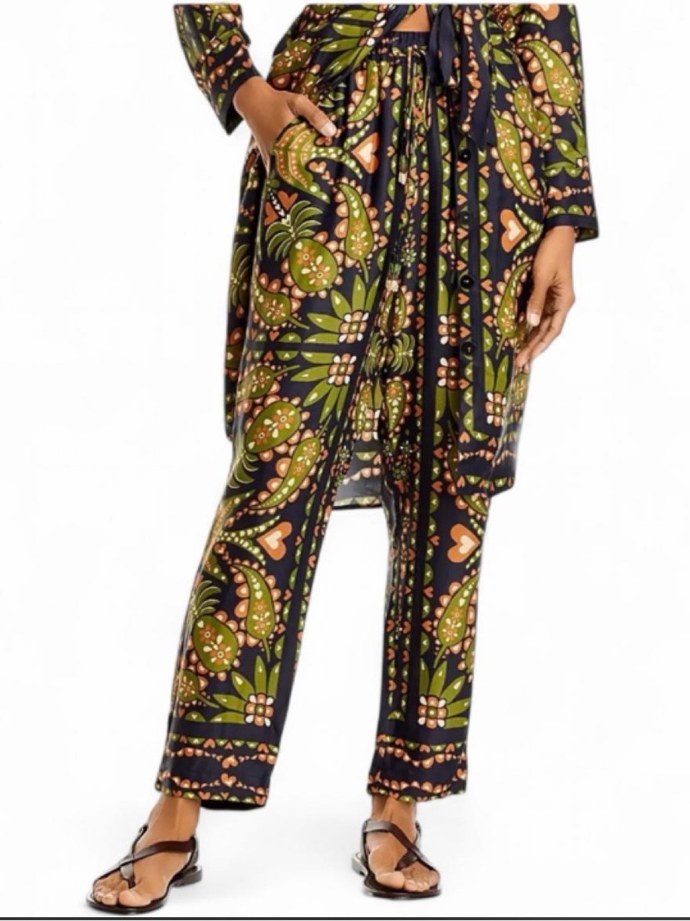 Farm Rio never worn Printed Pull-On Wide-Leg Pants in Black & Olive